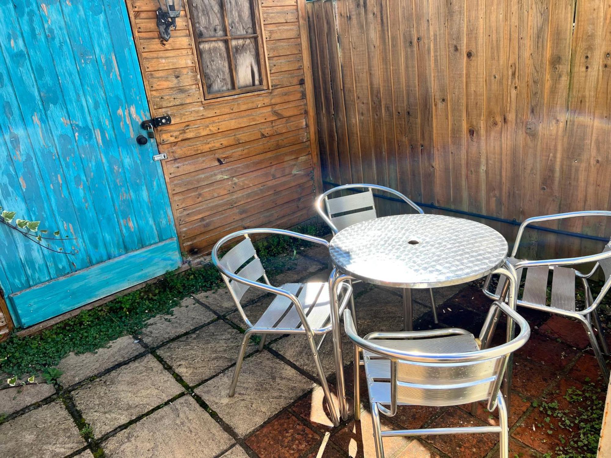 Holiday home Cosy In Free Parking & Fast Wifi *